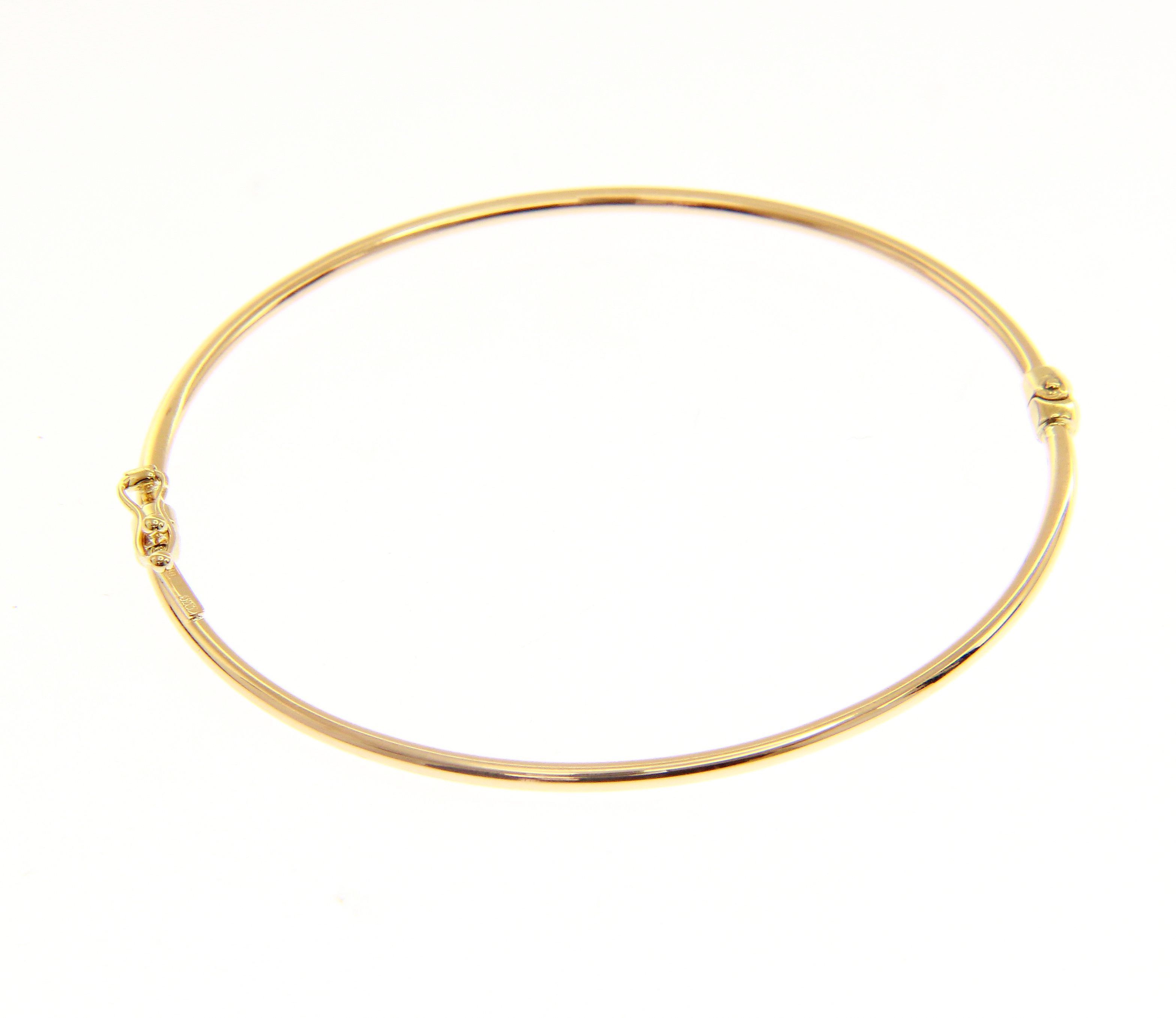 Golden oval bracelet with clasp k14  (codeS205129)